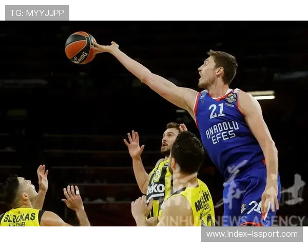 欧篮联巴伦西亚对阵埃菲斯，主队整体性略胜一筹